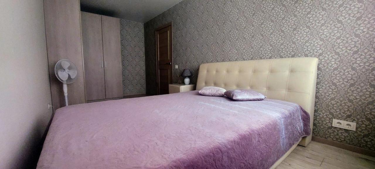 Apartment Next To Cathedral Of Saints Peter & Paul Šiauliai المظهر الخارجي الصورة