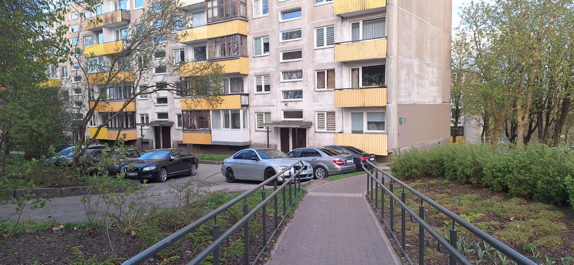 Apartment Next To Cathedral Of Saints Peter & Paul Šiauliai المظهر الخارجي الصورة